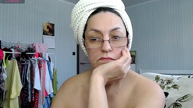 Soffya Soy online show from March 22, 10:18 am