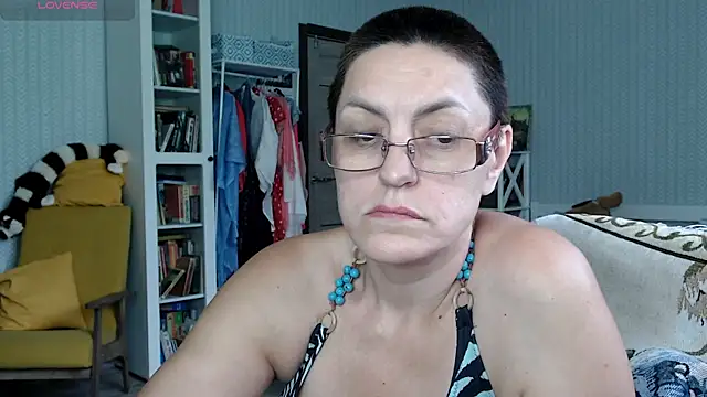 Soffya Soy online show from June 12, 8:02 am