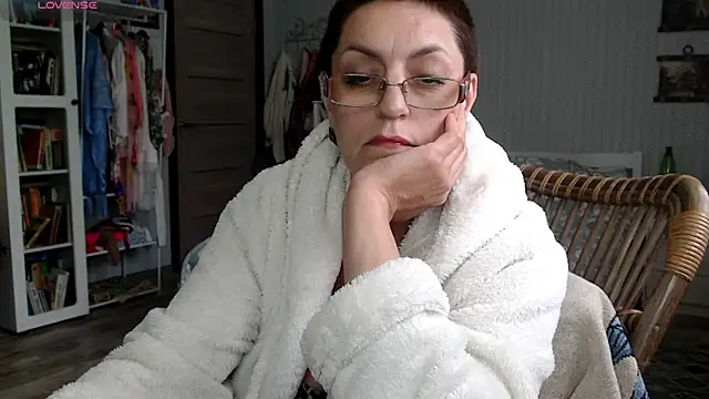 Snapshot of Soffya_Soy chatting on June 21, 7:11 am Soffya Soy online show from June 21, 7:11 am