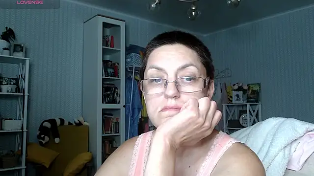 Snapshot of Soffya_Soy chatting on July 2, 8:15 pm Soffya Soy online show from July 2, 8:15 pm