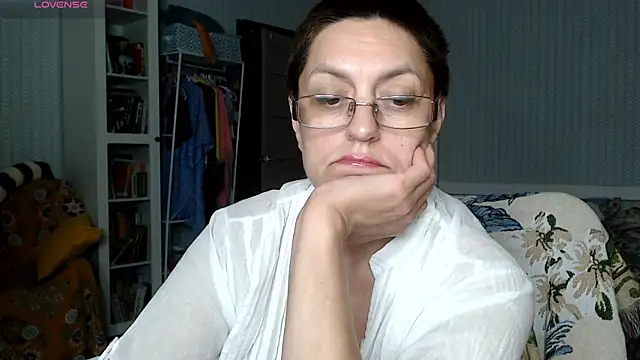 Snapshot of Soffya_Soy chatting on July 4, 7:20 pm Soffya Soy online show from July 4, 7:20 pm