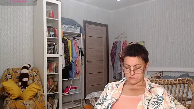 Snapshot of Soffya_Soy chatting on July 18, 8:45 pm Soffya Soy online show from July 18, 8:45 pm