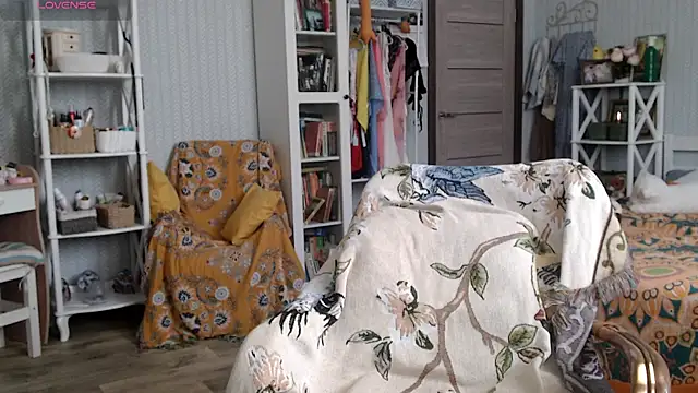Snapshot of Soffya_Soy chatting on July 26, 2:13 pm Soffya Soy online show from July 26, 2:13 pm