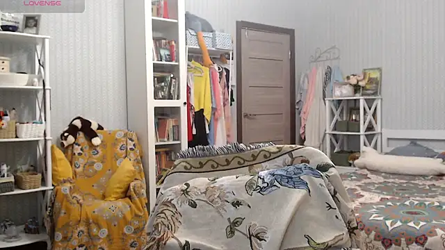 Snapshot of Soffya_Soy chatting on July 28, 6:20 pm Soffya Soy online show from July 28, 6:20 pm