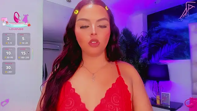 Snapshot of CamiiGarcia chatting on December 3, 4:42 am CamiiGarcia online show from December 3, 4:42 am