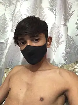 Snapshot of vas02vir chatting on February 24, 8:06 am vas02vir online show from February 24, 8:06 am