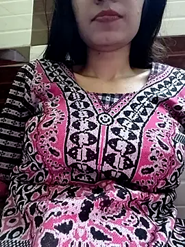 Snapshot of cute_IndianBabe chatting on February 26, 12:27 am cute IndianBabe online show from February 26, 12:27 am