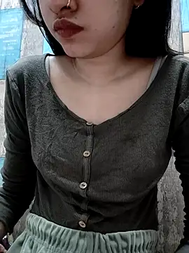 Snapshot of cute_IndianBabe chatting on November 25, 1:05 am cute IndianBabe online show from November 25, 1:05 am