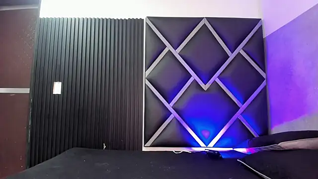 Martshall09 online show from October 27, 9:19 pm