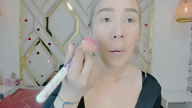 Lannajansen online show from February 25, 1:17 pm