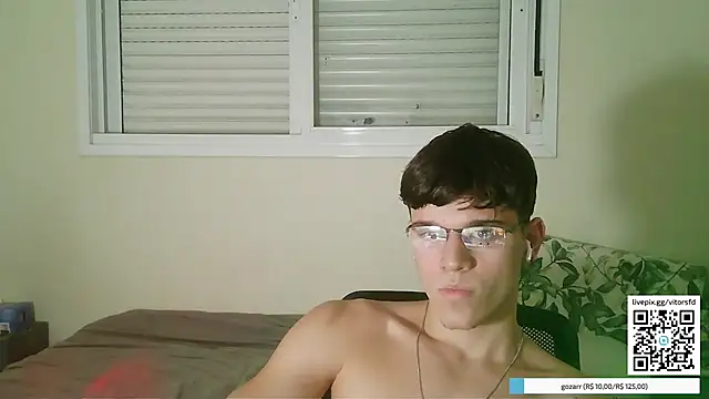 Snapshot of vitorsafado19 chatting on February 8, 3:21 am vitorsafado19 online show from February 8, 3:21 am