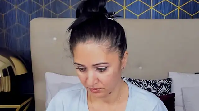 ValeryBlakes online show from December 5, 8:38 pm