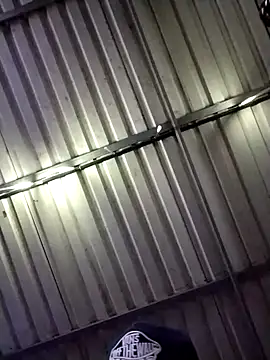 Snapshot of Nooneisthis chatting on January 26, 9:08 am Nooneisthis online show from January 26, 9:08 am