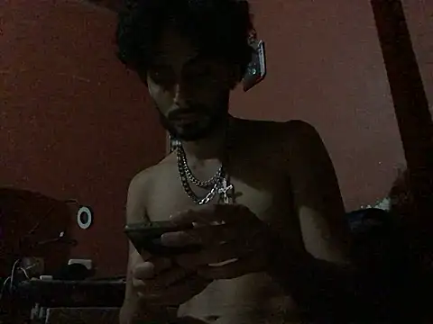 Snapshot of Nooneisthis chatting on January 27, 9:55 am Nooneisthis online show from January 27, 9:55 am