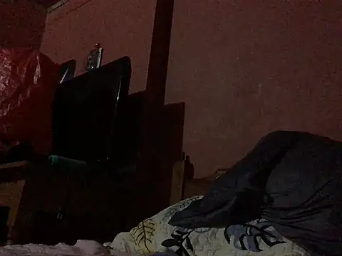 Snapshot of Nooneisthis chatting on March 13, 8:48 am Nooneisthis online show from March 13, 8:48 am