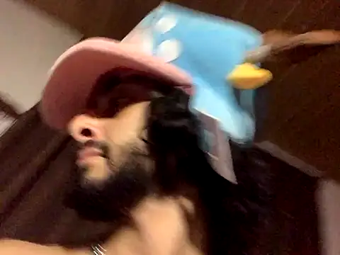 Snapshot of Nooneisthis chatting on October 28, 6:28 am Nooneisthis online show from October 28, 6:28 am