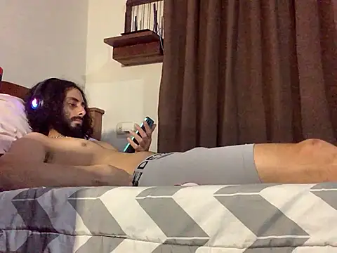 Nooneisthis online show from January 11, 6:29 am