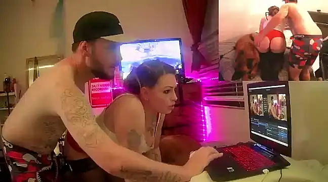 Snapshot of barbieinbondage7 chatting on March 14, 12:29 pm barbieinbondage7 online show from March 14, 12:29 pm