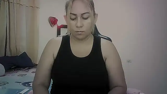 Snapshot of mariana0x chatting on July 16, 12:49 am mariana0x online show from July 16, 12:49 am