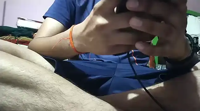 Snapshot of Extrembox5 chatting on March 21, 10:06 am Extrembox5 online show from March 21, 10:06 am