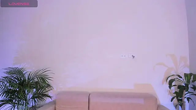 Snapshot of Hannah_Jonhson chatting on December 3, 3:58 am Hannah Jonhson online show from December 3, 3:58 am