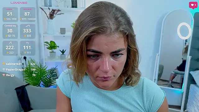 Snapshot of Donna_Sun chatting on February 14, 1:08 pm Donna Sun online show from February 14, 1:08 pm