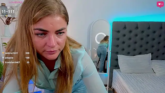 Snapshot of Donna_Sun chatting on February 17, 4:04 pm Donna Sun online show from February 17, 4:04 pm