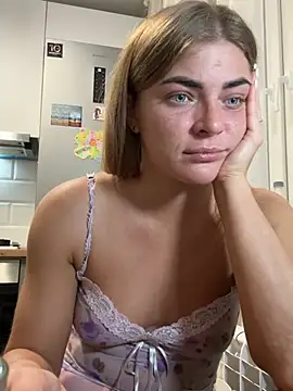 Snapshot of Donna_Sun chatting on March 1, 11:15 pm Donna Sun online show from March 1, 11:15 pm