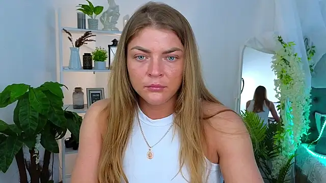 Snapshot of Donna_Sun chatting on February 28, 7:09 am Donna Sun online show from February 28, 7:09 am