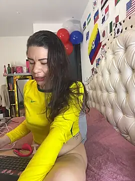 Snapshot of isabelajonesgl chatting on June 13, 7:45 pm isabelajonesgl online show from June 13, 7:45 pm