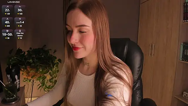 eilynxx online show from March 12, 11:44 pm