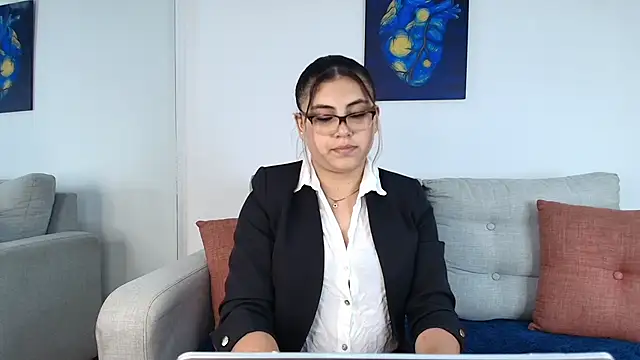 MeganCrow online show from October 5, 11:35 pm