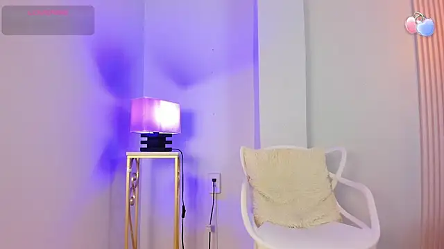 alana rossetti online show from July 29, 3:15 am
