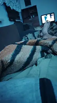 quest9299 online show from November 22, 9:25 pm