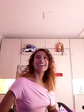 Zoedaniels online show from February 27, 11:26 pm