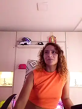 Zoedaniels online show from February 28, 8:39 pm