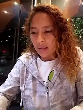 Zoedaniels online show from March 2, 3:56 am