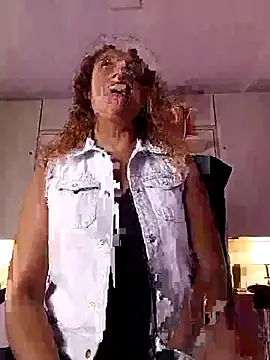 Zoedaniels online show from March 8, 7:53 pm