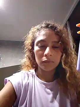 Zoedaniels online show from March 22, 4:35 am