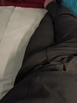 Snapshot of randit7 chatting on December 2, 2:23 pm randit7 online show from December 2, 2:23 pm