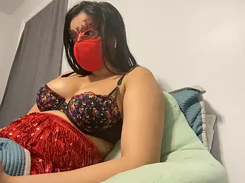 Snapshot of desiiiinigal chatting on March 7, 12:37 am desiiiinigal online show from March 7, 12:37 am