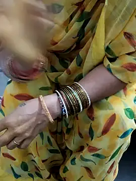 Snapshot of laxmitelugu78 chatting on March 7, 9:17 pm laxmitelugu78 online show from March 7, 9:17 pm