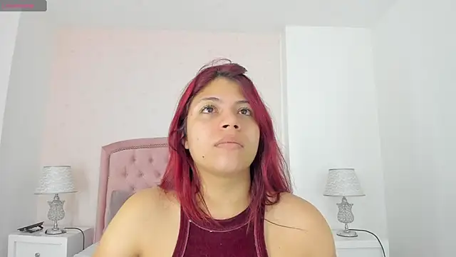 Snapshot of Kendall__Fox chatting on October 5, 6:23 am Kendall Fox online show from October 5, 6:23 am