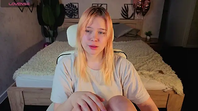 Amy Kimberlly online show from March 8, 2:04 am