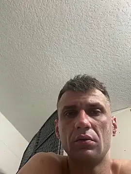 sexyhotstud12 online show from February 26, 7:20 am