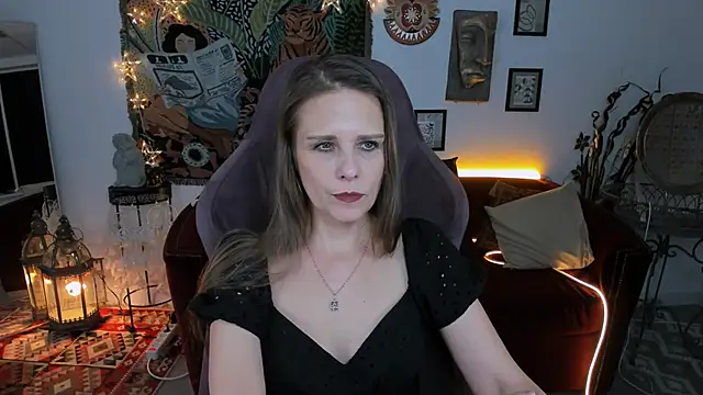 EmiliaBedy online show from February 13, 12:11 pm