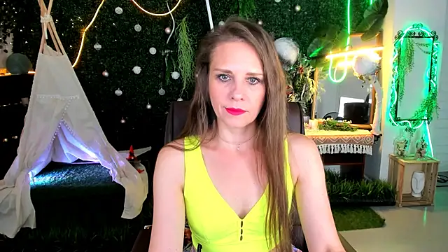 EmiliaBedy online show from June 7, 9:02 am