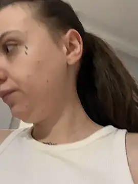 Snapshot of bunnythetailor chatting on November 22, 3:55 pm bunnythetailor online show from November 22, 3:55 pm