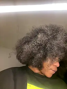 Boneca25 online show from October 22, 6:07 pm