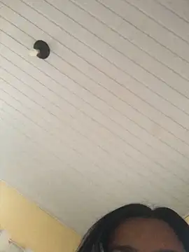 Snapshot of indiazinha69_ chatting on February 18, 12:23 pm indiazinha69 online show from February 18, 12:23 pm